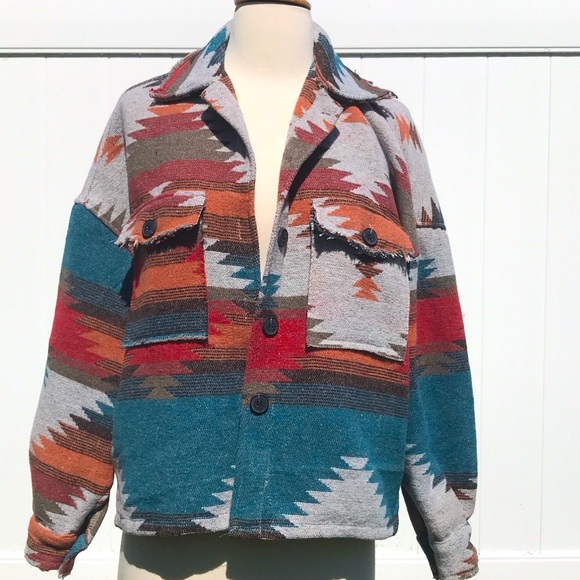 Boho Aztec Multicolored Print Button Front Raw Edge Shirt Jacket Size Medium - Picture 14 of 16